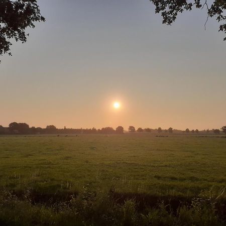 B&B Typisch Lelies Liessel Buitenkant foto