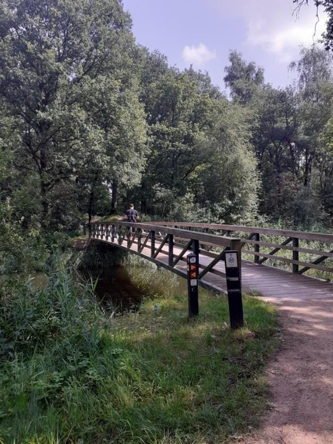 B&B Typisch Lelies Liessel Buitenkant foto