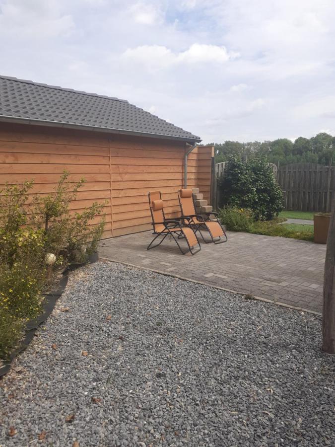 B&B Typisch Lelies Liessel Buitenkant foto