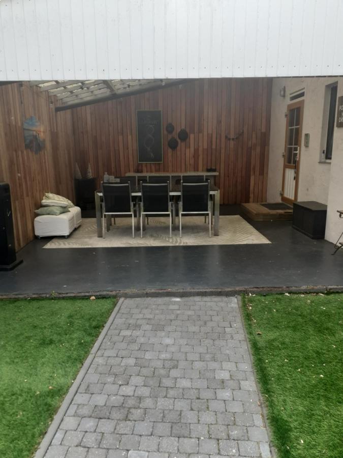B&B Typisch Lelies Liessel Buitenkant foto