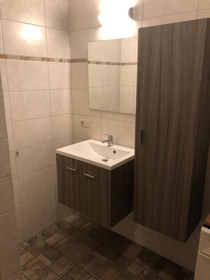 B&B Typisch Lelies Liessel Buitenkant foto